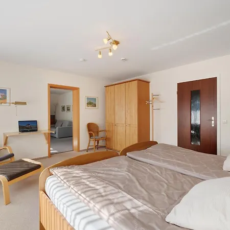 2 Wohnung, Mit Sonnenterasse Schoenwald im Schwarzwald
