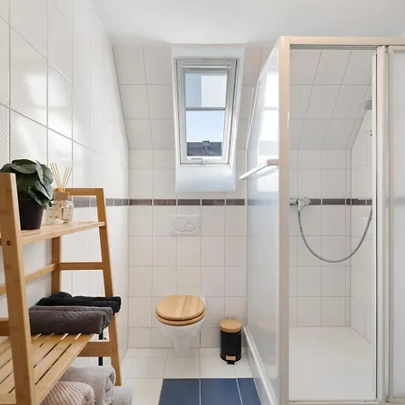 2 Wohnung, Mit Sonnenterasse Apartment *